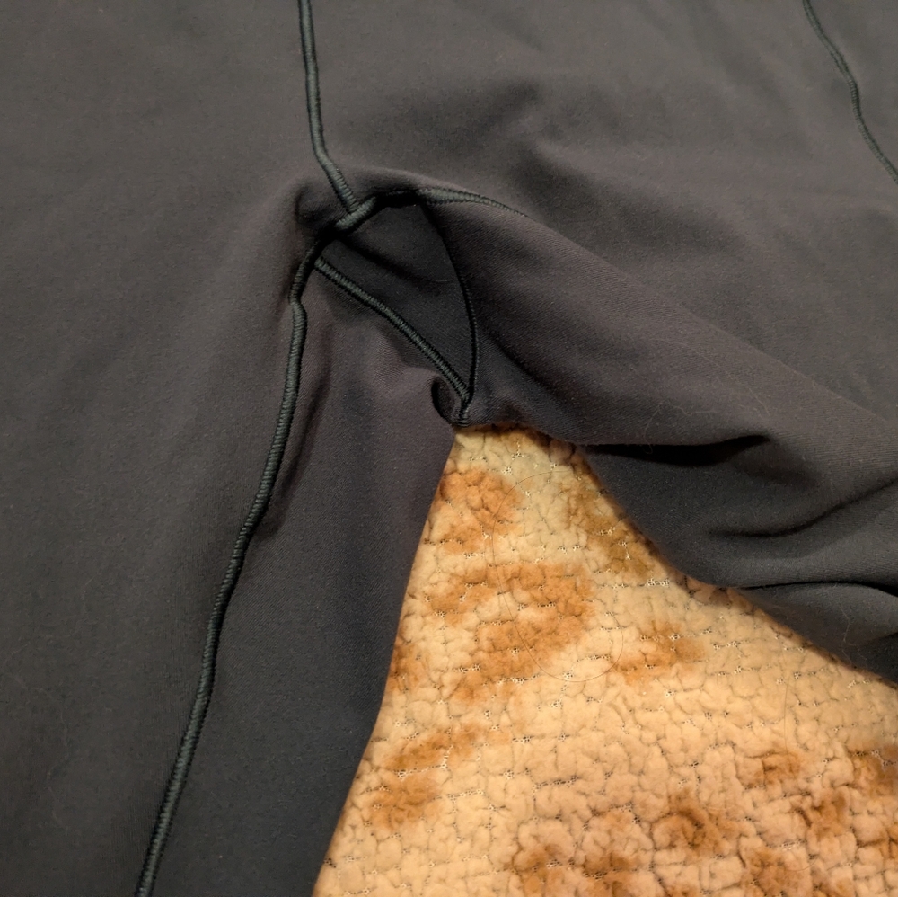 Harmony And Balance Forest Green Leggings - Picture 3 of 7